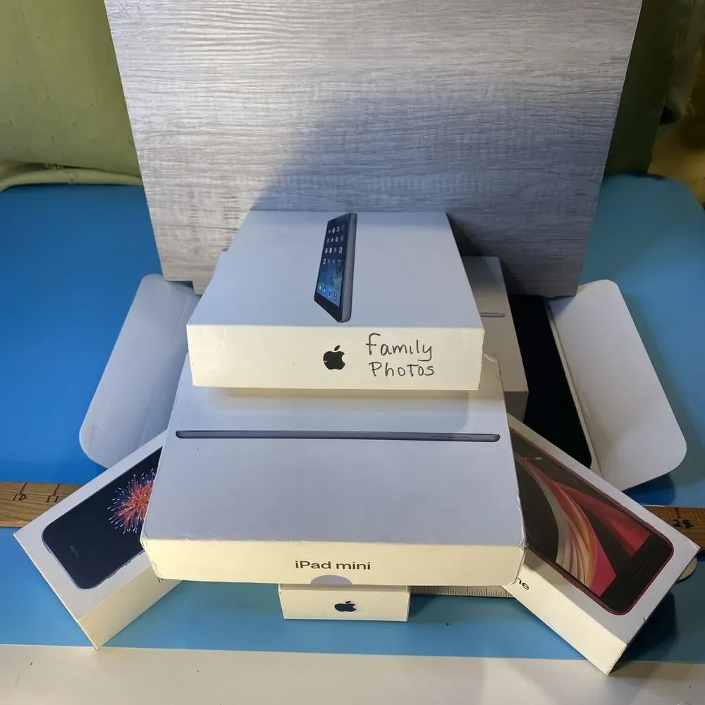 RARE iPhone 5se 128GB Box + Lot 5 Of iPad Air iPad Mini iPhone 7 5s Empty Boxes